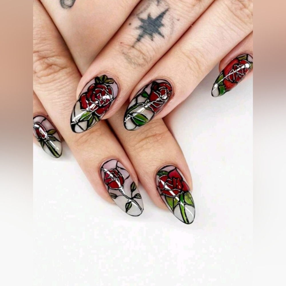 Red rose design nail set